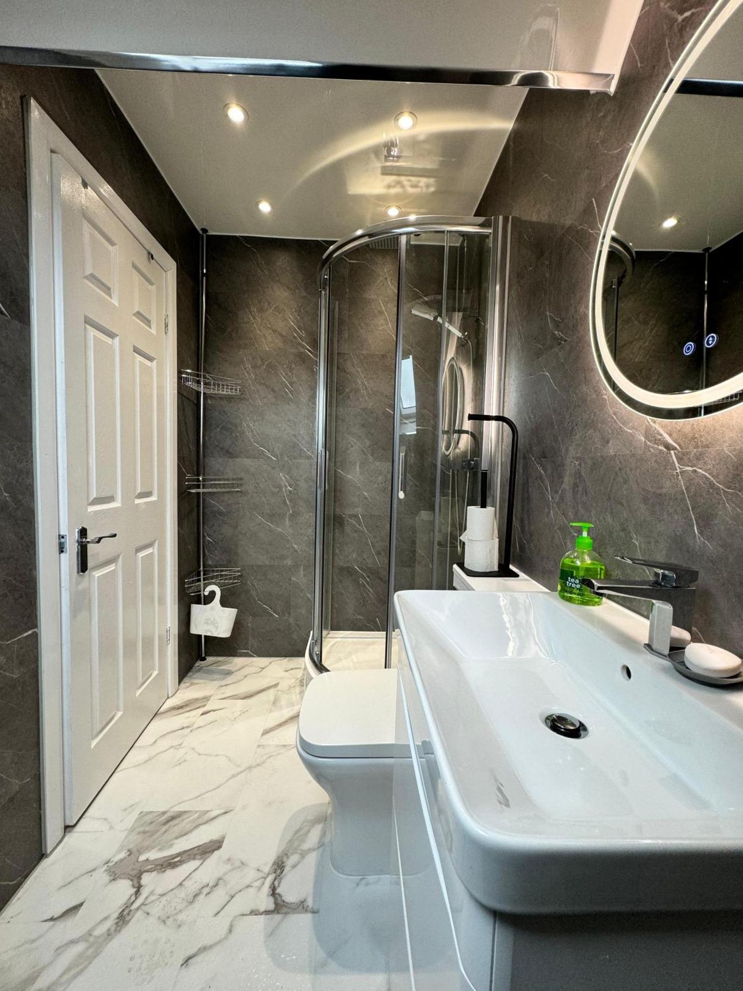 Luxury Ensuite Rooms @ Kingsley Terrace Newcastle upon Tyne Exteriér fotografie